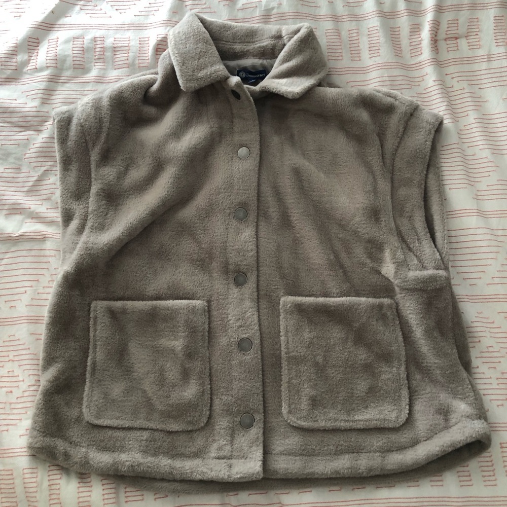 Democracy Light Gray Fleece Vest